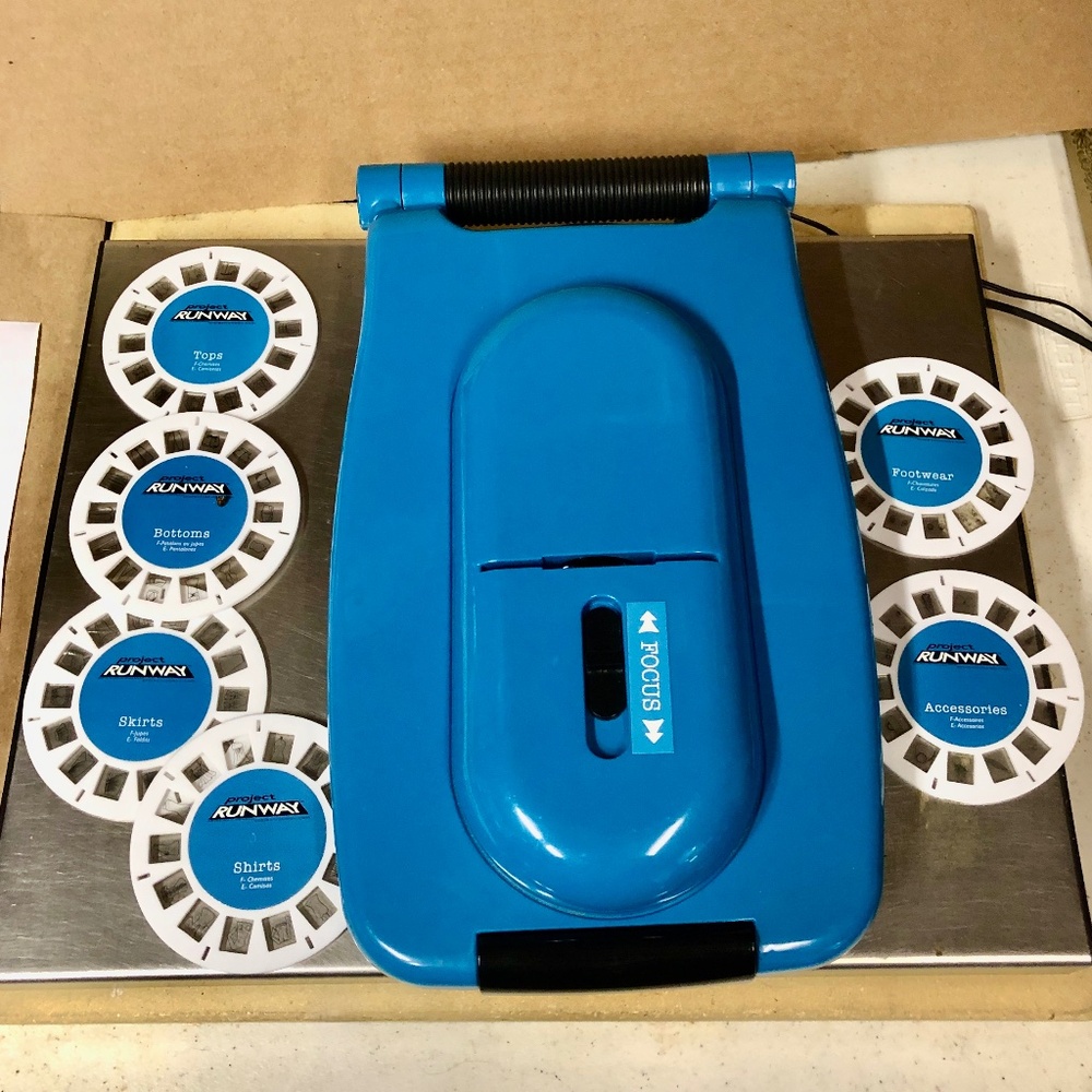 Project Runway Fashion Design Viewer Projector with 6 image wheels